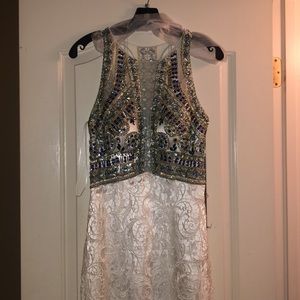 Dave and Johnny Lace Evening gown size 7/8